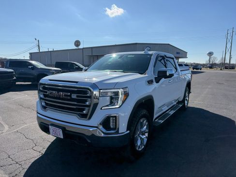 Used 2021 GMC Sierra 1500 SLT w/ SLT Premium Package image 3