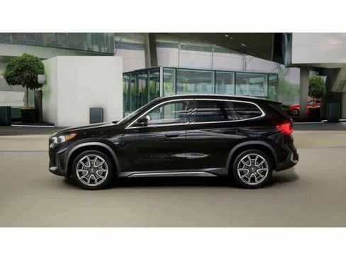 New 2026 BMW X1 xDrive28i w/ Convenience Package image 4