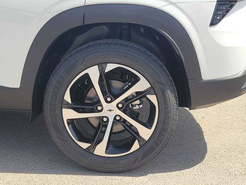 New 2026 Chevrolet Trax RS w/ Driver Confidence Package FWD image 12