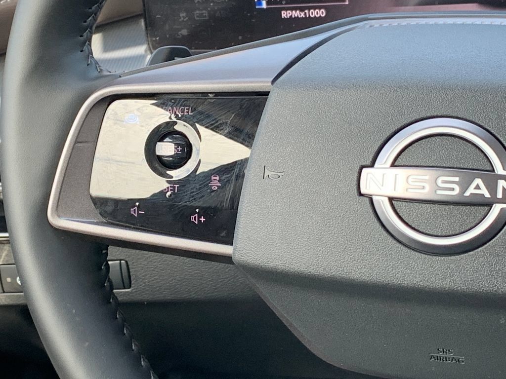 Used 2025 Nissan Murano Platinum w/ Cargo Package AWD/4WD image 13