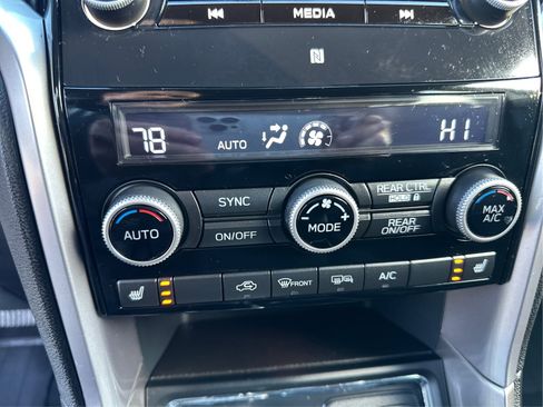 Used 2022 Subaru Ascent Premium w/ Convenience Package AWD/4WD image 27