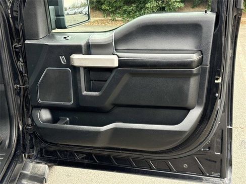 Used 2015 Ford F150 Lariat image 8