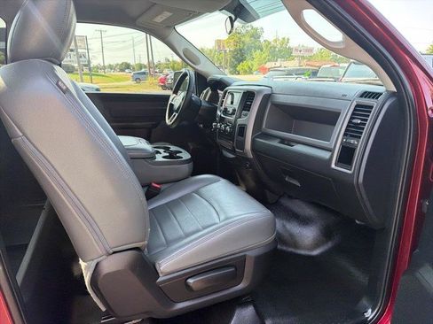 Used 2017 RAM 1500 Tradesman RWD image 4