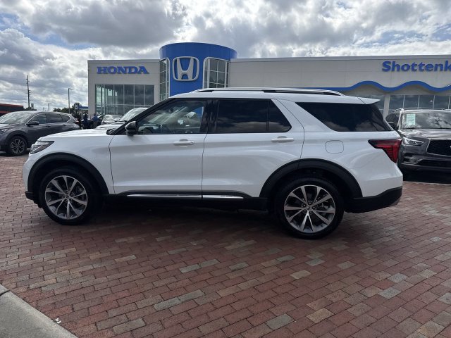 Used 2025 Ford Explorer Platinum w/ Ultimate Package AWD/4WD image 33
