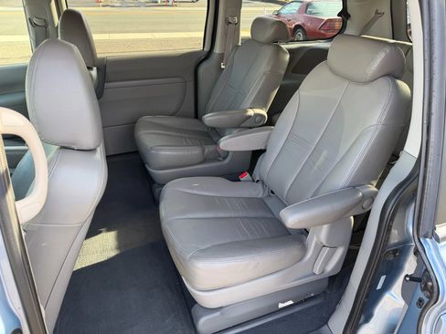 Used 2009 Kia Sedona EX w/ Luxury Pkg image 36