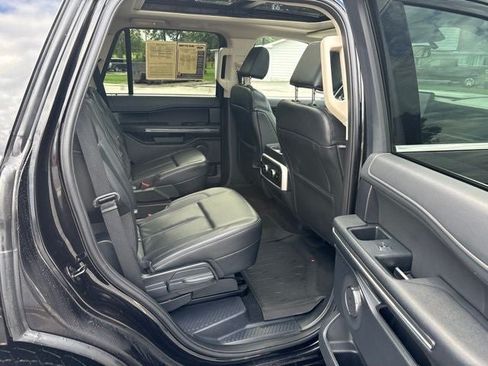 Used 2024 Ford Expedition XLT AWD/4WD image 12