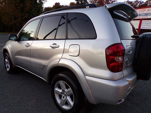 Used 2004 Toyota RAV4 4WD image 8