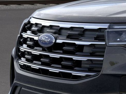 New 2026 Ford Explorer Active w/ Active Comfort Package image 17