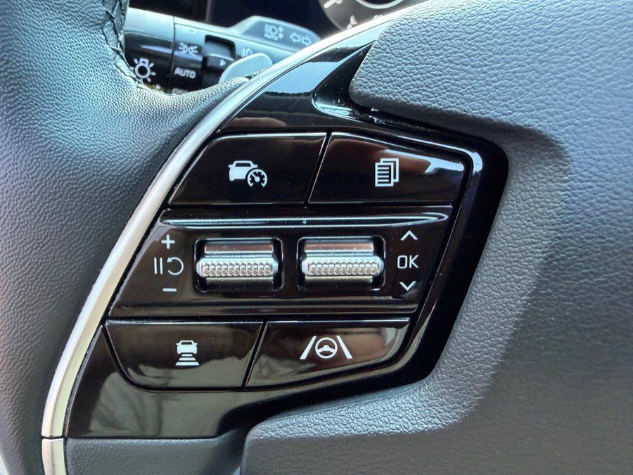Used 2023 Kia Niro Wave FWD image 16