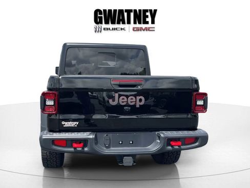 Used 2025 Jeep Gladiator Rubicon w/ Convenience Group AWD/4WD image 6