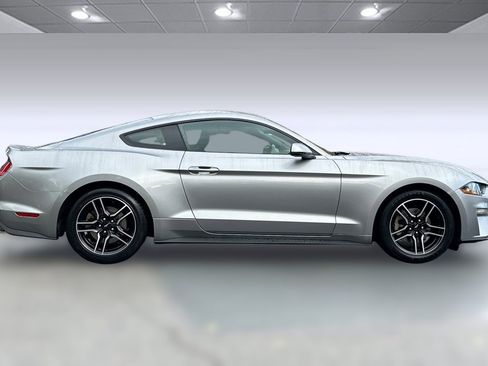 Used 2020 Ford Mustang Premium image 7