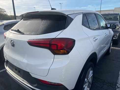 Used 2022 Buick Encore GX Preferred w/ Cold Weather Comfort Package AWD/4WD image 3