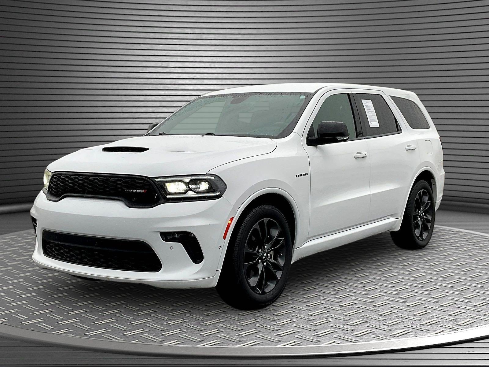 Used 2022 Dodge Durango R/T w/ Blacktop Package AWD/4WD image 3