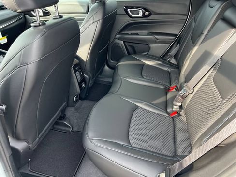 New 2026 Jeep Compass Latitude AWD/4WD image 22