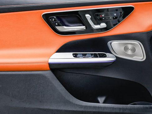 Certified 2023 Mercedes-Benz GLC 300 image 21