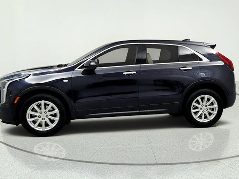 Certified 2023 Cadillac XT4 Luxury w/ Cold Weather Package FWD image 2