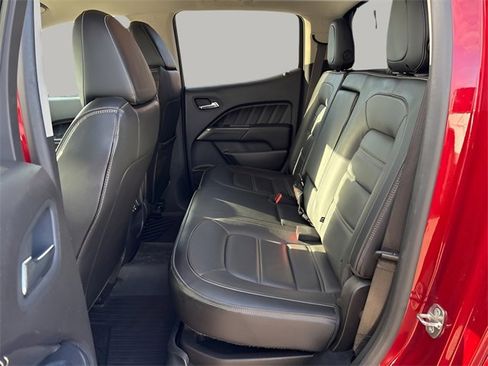 Used 2021 GMC Canyon Denali image 16