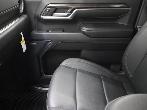 Used 2024 Chevrolet Silverado 2500 LTZ w/ LTZ Plus Package AWD/4WD image 13