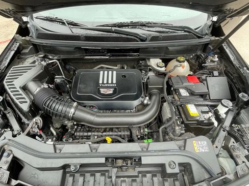Used 2024 Cadillac XT5 Luxury w/ LPO, Floor Liner Package FWD image 28