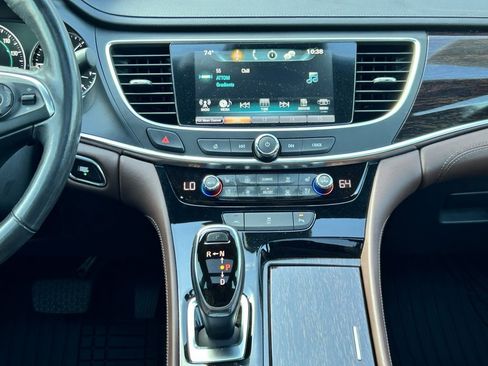 Used 2019 Buick LaCrosse Avenir image 17