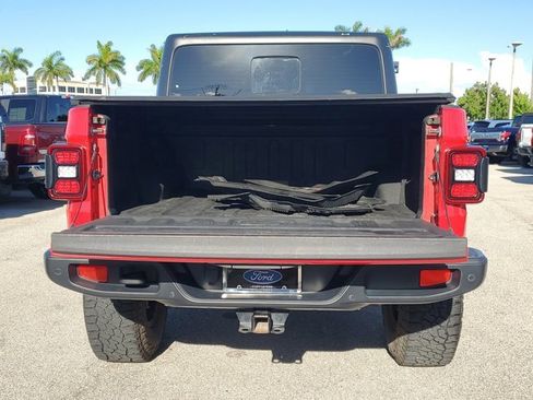 Used 2020 Jeep Gladiator Overland image 11