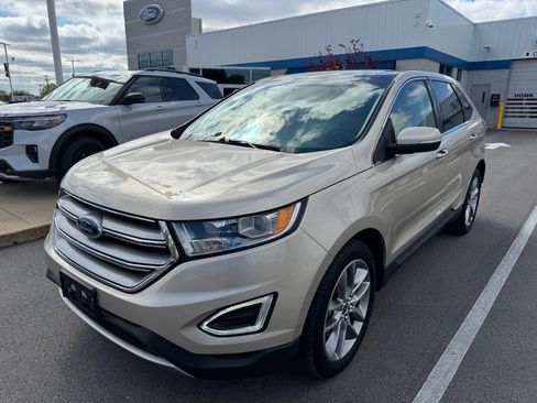 Used 2017 Ford Edge Titanium w/ Equipment Group 301A AWD/4WD image 3