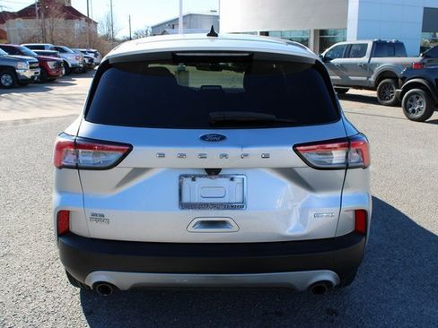 Used 2020 Ford Escape SE image 6