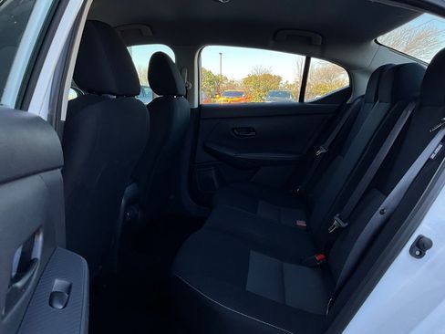 Used 2025 Nissan Sentra SV image 11