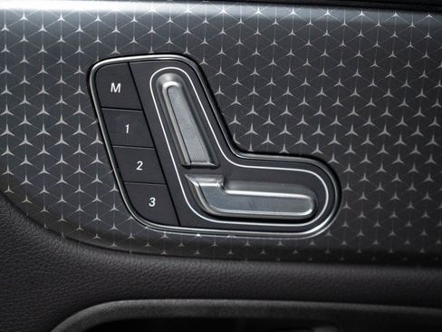 Certified 2026 Mercedes-Benz GLB 250 image 19