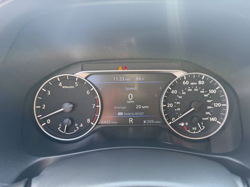 Used 2024 Nissan Altima 2.5 SR FWD image 12