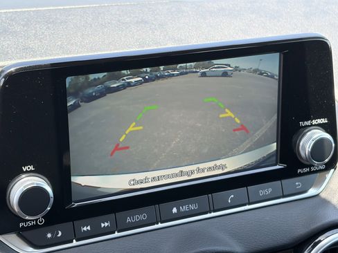 Used 2023 Nissan Sentra S FWD image 20