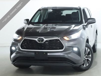 Used 2023 Toyota Highlander Limited