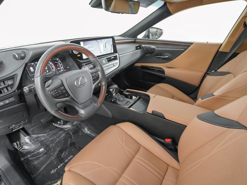 Certified 2024 Lexus ES 350 Ultra Luxury image 9