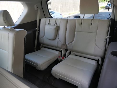 Used 2019 Lexus GX 460 image 10