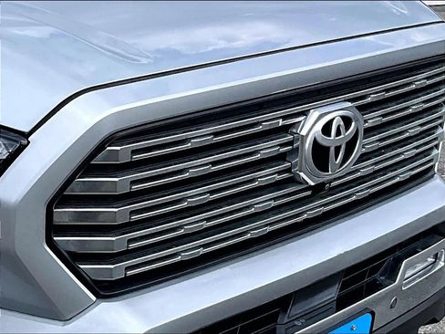 Used 2024 Toyota Tacoma Limited w/ Limited Package (LT) image 33