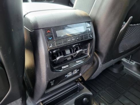 Used 2023 Jeep Grand Cherokee L Limited w/ Luxury Tech Group II AWD/4WD image 27