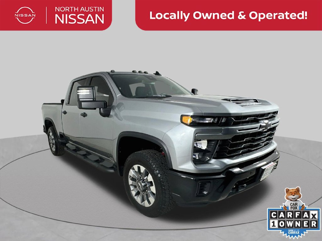 Used 2025 Chevrolet Silverado 2500 Custom w/ Custom Value Package AWD/4WD image 1