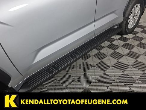 Used 2025 Toyota Sequoia SR5 AWD/4WD image 9