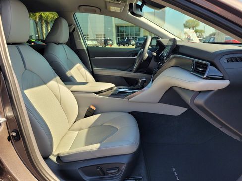 Certified 2024 Toyota Camry XLE image 17