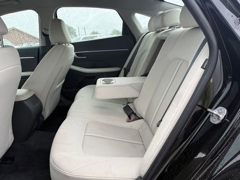Used 2025 Hyundai Sonata SEL FWD image 12
