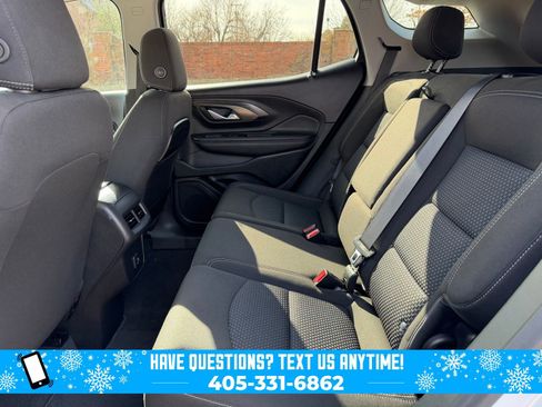 Used 2022 GMC Terrain SLE image 24
