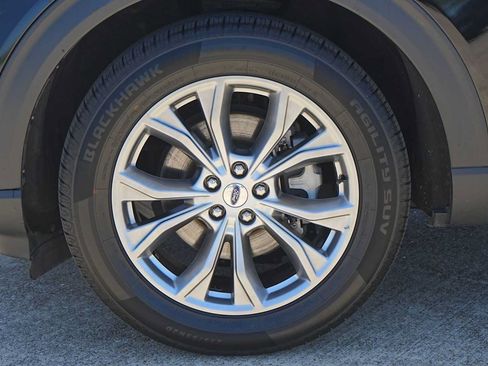 Used 2022 Ford Explorer XLT w/ Equipment Group 202A RWD image 7
