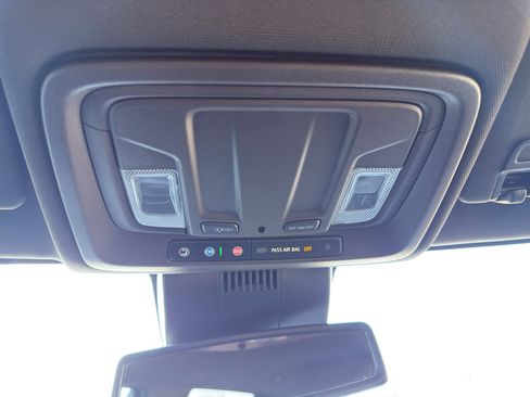 Used 2022 GMC Sierra 1500 SLT w/ SLT Premium Package image 24