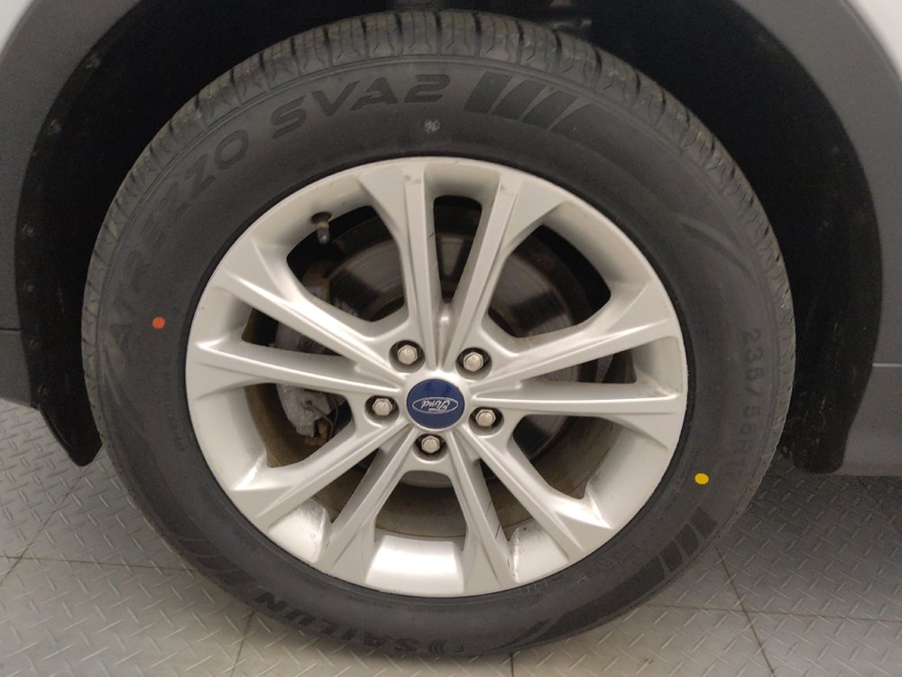 Used 2019 Ford Escape SE FWD image 31