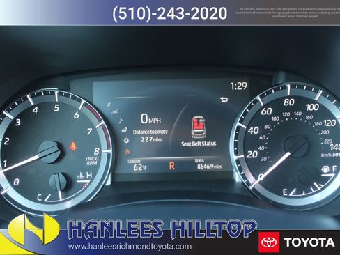 Used 2023 Toyota Highlander XLE image 35