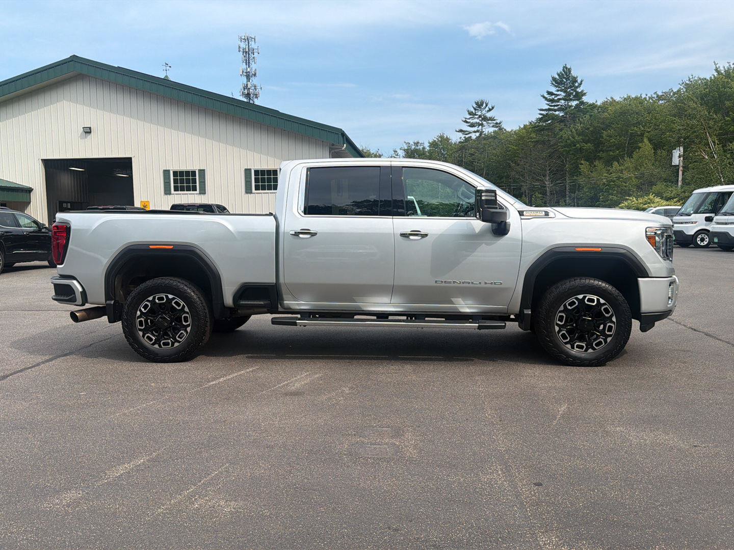 Certified 2022 GMC Sierra 2500 Denali w/ Denali Ultimate Package AWD/4WD image 6