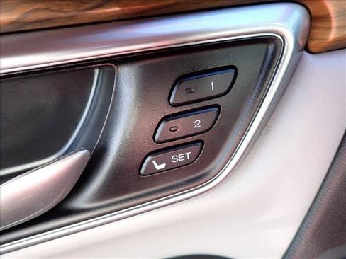 Used 2021 Honda CR-V EX-L image 16