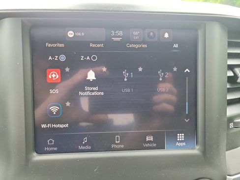 Used 2024 RAM 2500 Big Horn AWD/4WD image 33
