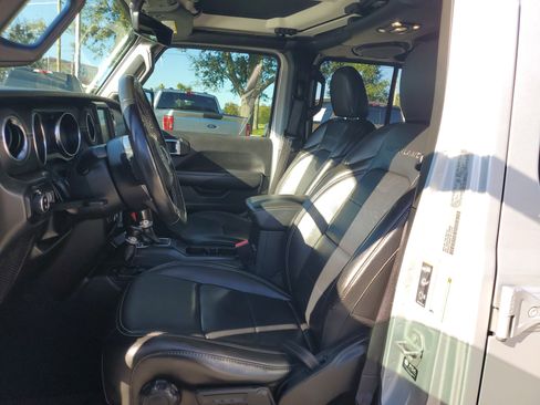 Used 2022 Jeep Gladiator Overland w/ Popular Equipment Package image 12