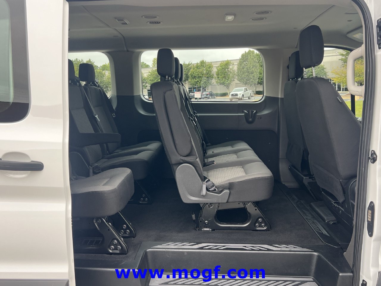 Used 2025 Ford Transit 350 XLT RWD image 19